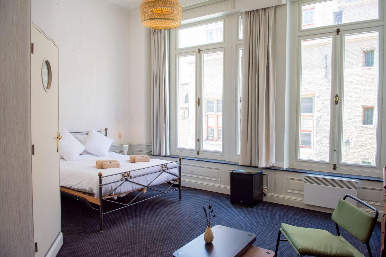 Hotel Lucca ブルージュ エクステリア 写真